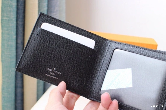 VUITTON LOUIS WALLET AMERIGO 0723